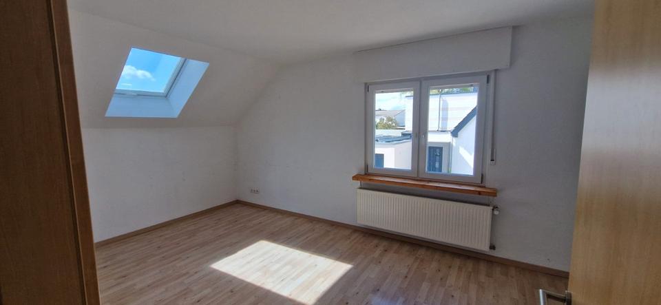 Etagenwohnung Koblenz Karthause - 3.5 Zimmer, 100 m&sup2;, 1.310&euro; | Angebot:26236223