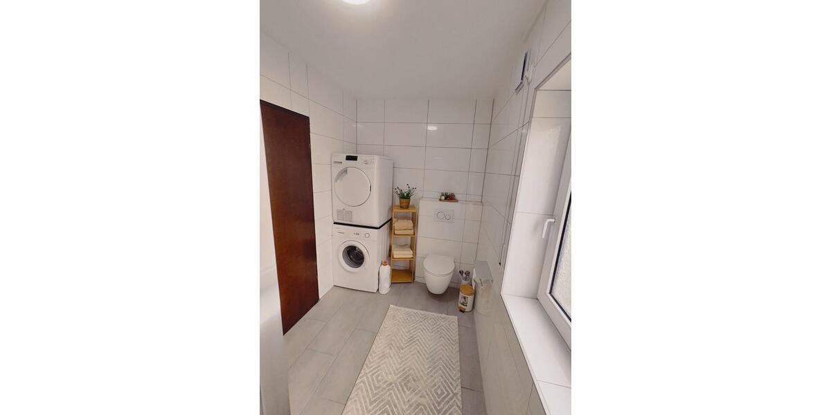 Wohnen auf Zeit Bielefeld Heepen - 7 Zimmer, 168 m&sup2;, 70&euro; | Angebot:26684524