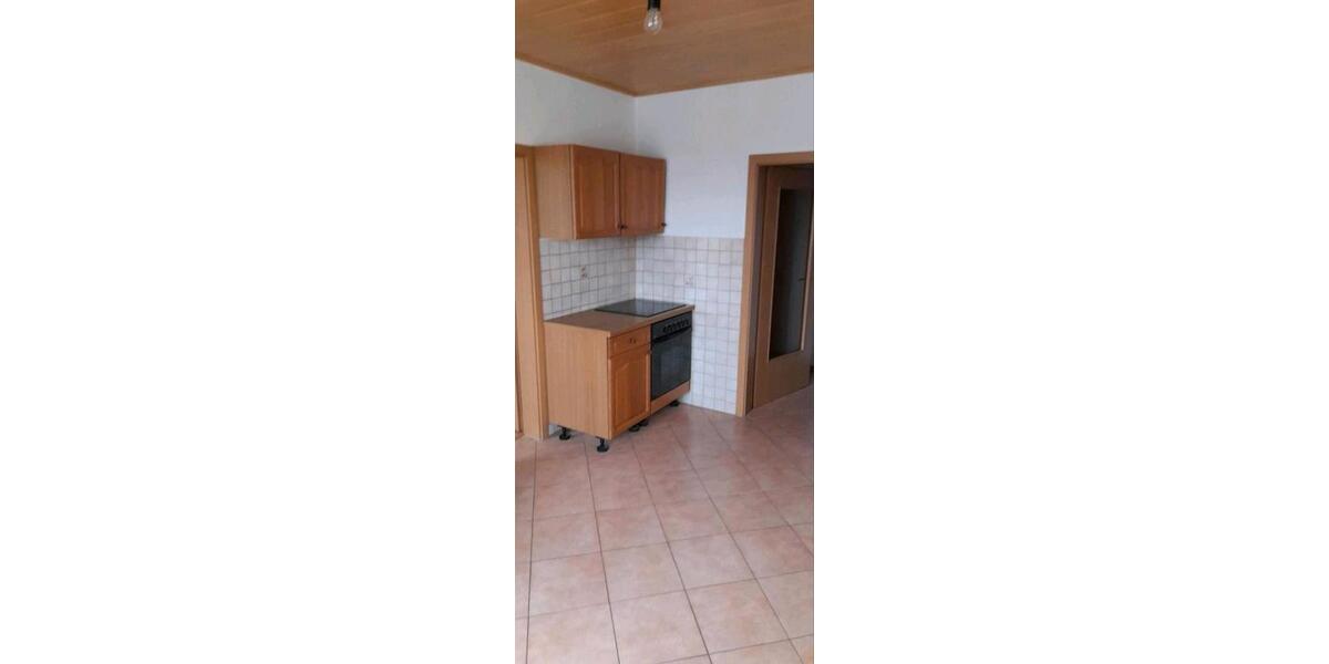 Etagenwohnung Oelsnitz (Erzgebirge) - 2 Zimmer, 47 m&sup2;, 350&euro; | Angebot:26480553