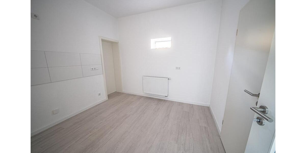 Etagenwohnung Naumburg (Saale) - 2 Zimmer, 51 m&sup2;, 410&euro; | Angebot:23511444