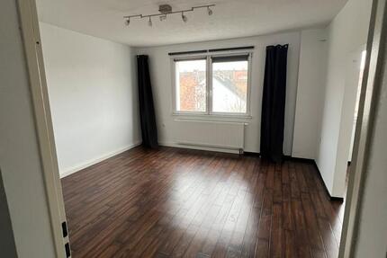 Neugründung einer 3er Wg nahe der Uni pro Person 1,5 Zimmer 3 zimmer