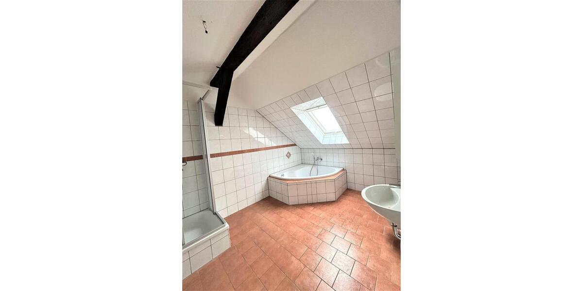 Dachgeschoßwohnung Riesa - 2 Zimmer, 59 m&sup2;, 360&euro; | Angebot:26167143