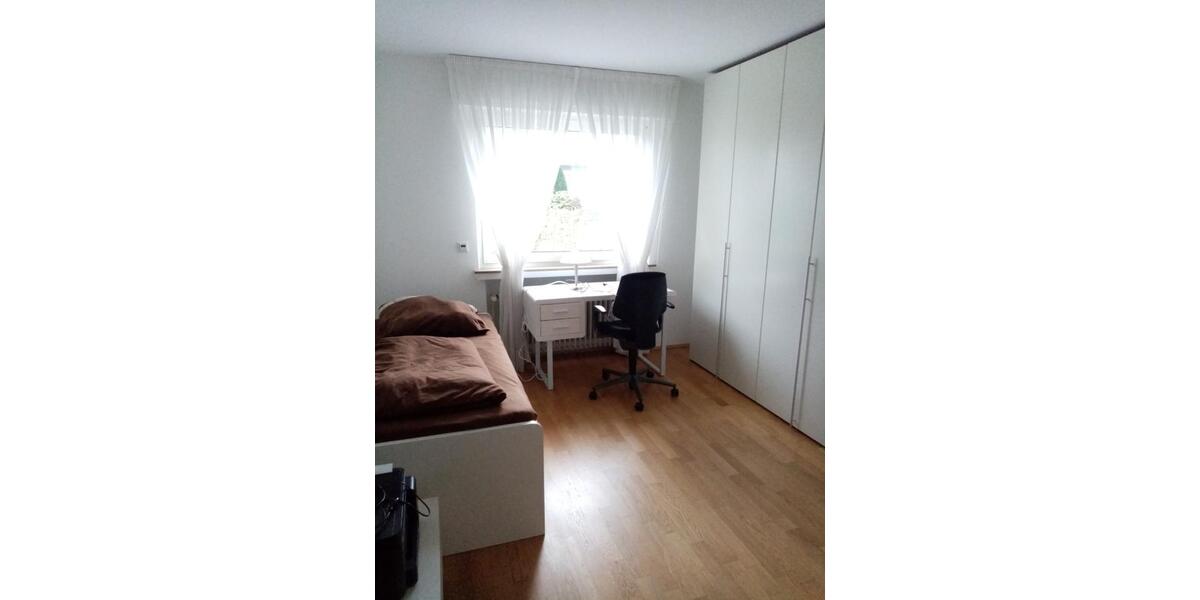 Wohnen auf Zeit Ratingen Lintorf - 4 Zimmer, 100 m&sup2;, 150&euro; | Angebot:24698404