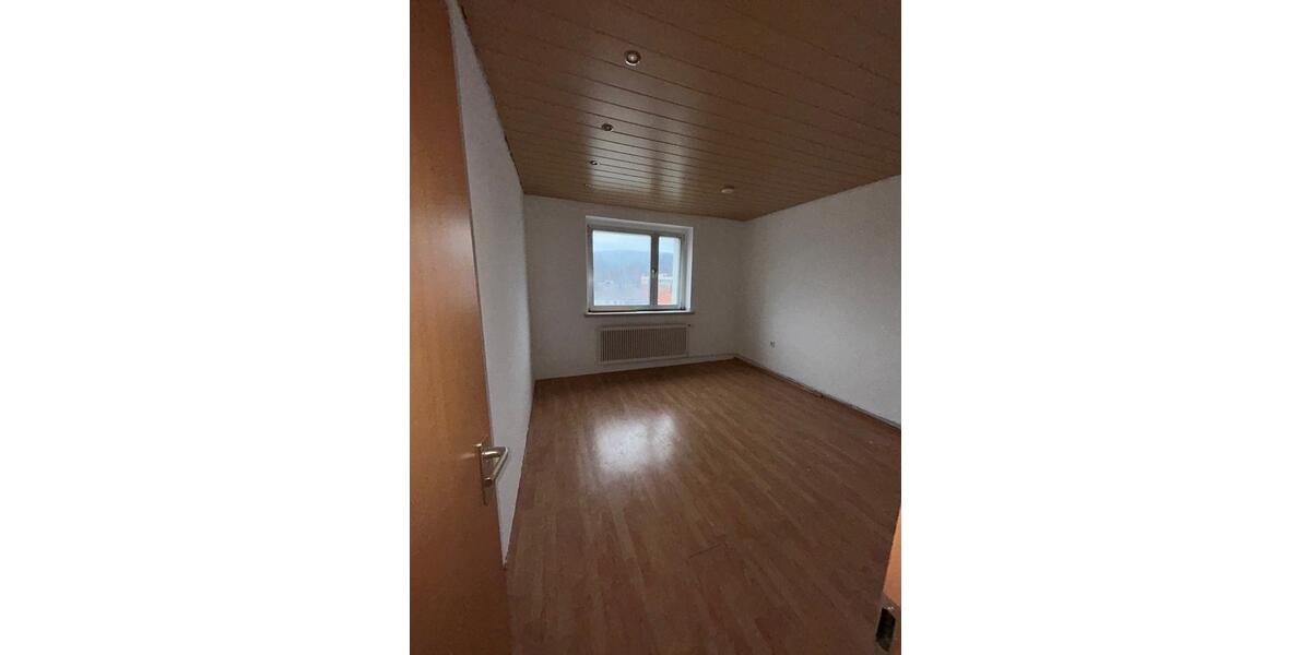 (Für Selbstrenovierer) 3 Freie 4-Zimmer-Wohnungen mit Balkon in Hagen zu vermieten 4 zimmer