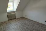 Dachgeschoßwohnung Lage - 3 Zimmer, 77 m&sup2;, 650&euro; | Angebot:25867954