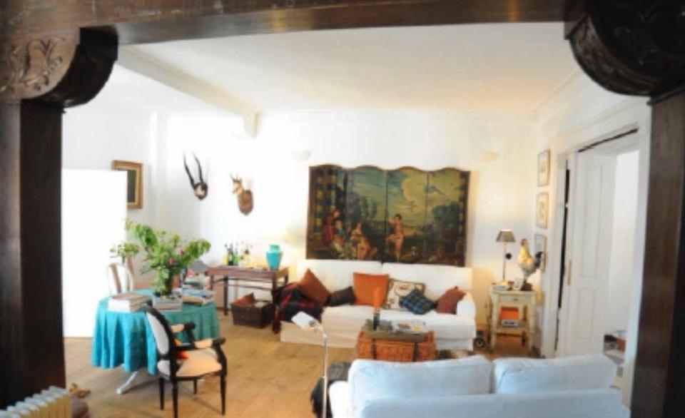 Etagenwohnung Dessau-Roßlau Brambach - 6 Zimmer, 250 m&sup2;, 1.000&euro; | Angebot:25277423