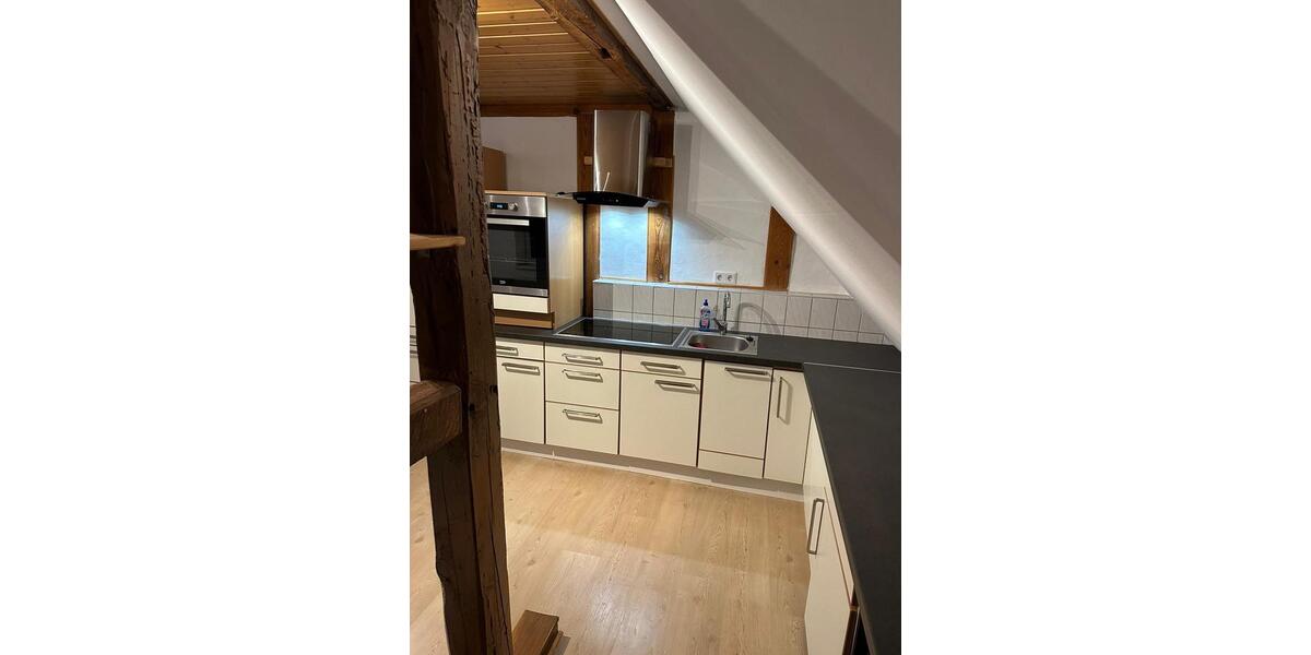 Dachgeschoßwohnung Wolfsburg - 3 Zimmer, 60 m&sup2;, 448&euro; | Angebot:26556542