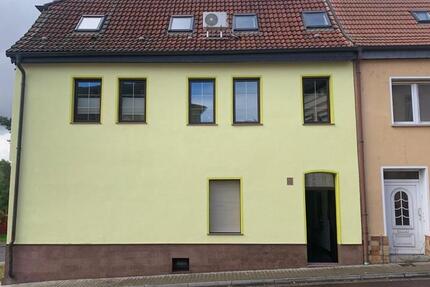 Wohnung Südliches Anhalt Pfaffendorf - 2 Zimmer, 45 m&sup2;, 400&euro; | Angebot:26047053