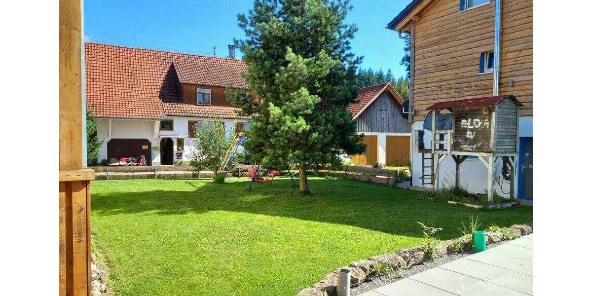 Wohnen auf Zeit Meßstetten - 4 Zimmer, 160 m&sup2;, 500&euro; | Angebot:25873304