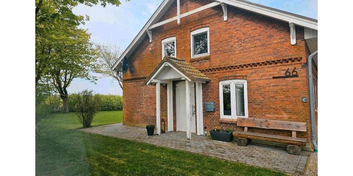 Etagenwohnung Süderlügum - 2 Zimmer, 61 m&sup2;, 800&euro; | Angebot:26415325