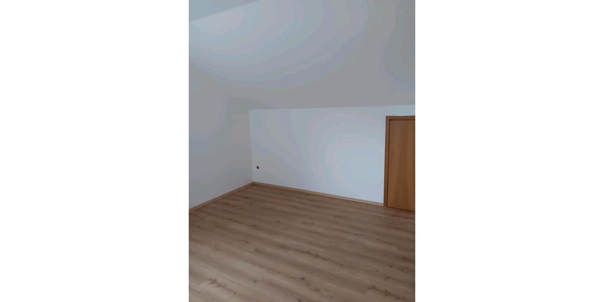 Etagenwohnung Kirchen (Sieg) - 1 Zimmer, 40 m&sup2;, 400&euro; | Angebot:24548683