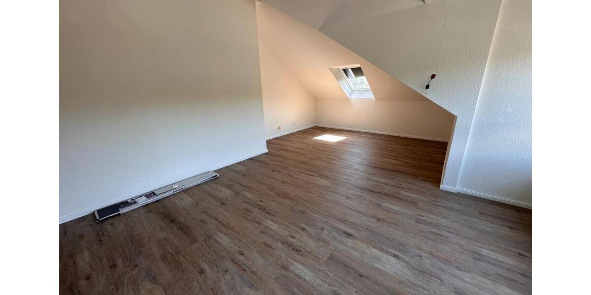 Dachgeschoßwohnung Ennepetal - 1.5 Zimmer, 54 m&sup2;, 499&euro; | Angebot:26366540