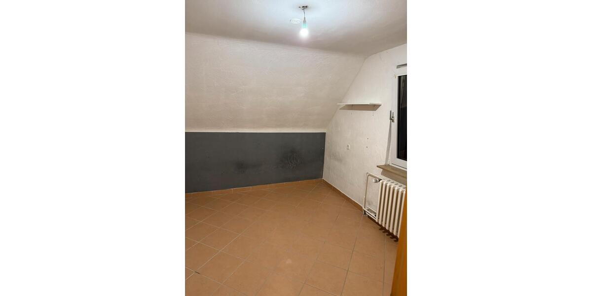 Dachgeschoßwohnung Werdohl - 3 Zimmer, 52 m&sup2;, 600&euro; | Angebot:24695156