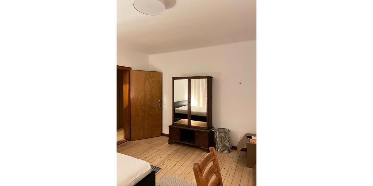 Wohnen auf Zeit Rinteln - 3 Zimmer, 70 m&sup2;, 385&euro; | Angebot:26454125