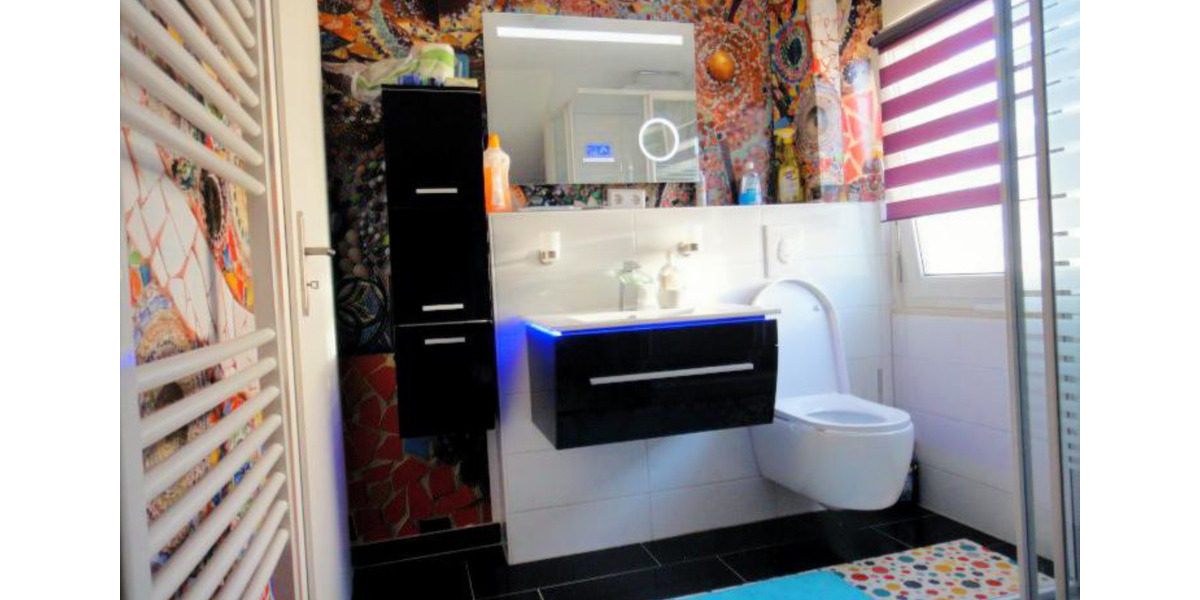 Dachgeschoßwohnung Villingen-Schwenningen Schwenningen - 2 Zimmer, 60 m&sup2;, 700&euro; | Angebot:24855423