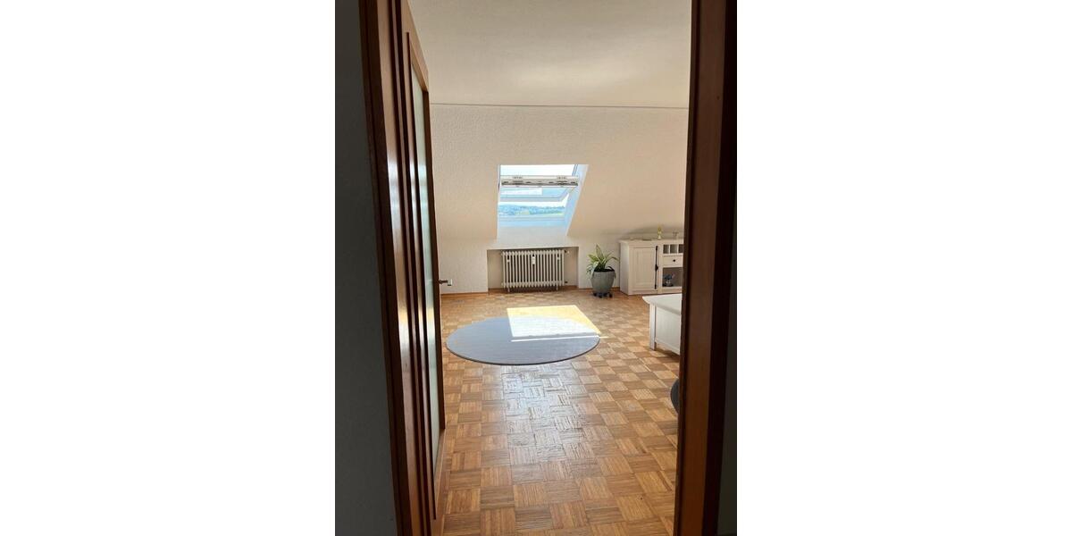 Dachgeschoßwohnung Heusweiler - 4 Zimmer, 106 m&sup2;, 670&euro; | Angebot:26251612