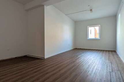 Wohnung Buchbach - 3.5 Zimmer, 100 m&sup2;, 700&euro; | Angebot:27086034