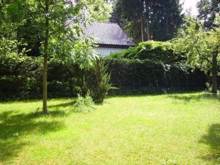 Helle, zentrale 2er-Berufstätigen-WG mit Garten | 480 € all in