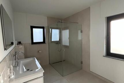 Moderne Wohnung in Lage - Pottenhaus auf zwei Etagen 3 zimmer