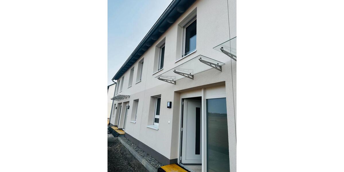 Reihenhaus Villingen-Schwenningen Schwenningen - 5 Zimmer, 137 m&sup2;, 1.560&euro; | Angebot:26227254