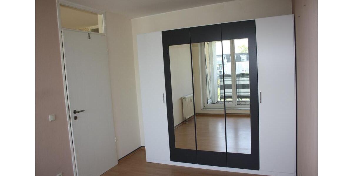 Einfamilienhaus Mönchengladbach Nord - 3 Zimmer, 80 m&sup2;, 800&euro; | Angebot:24397167