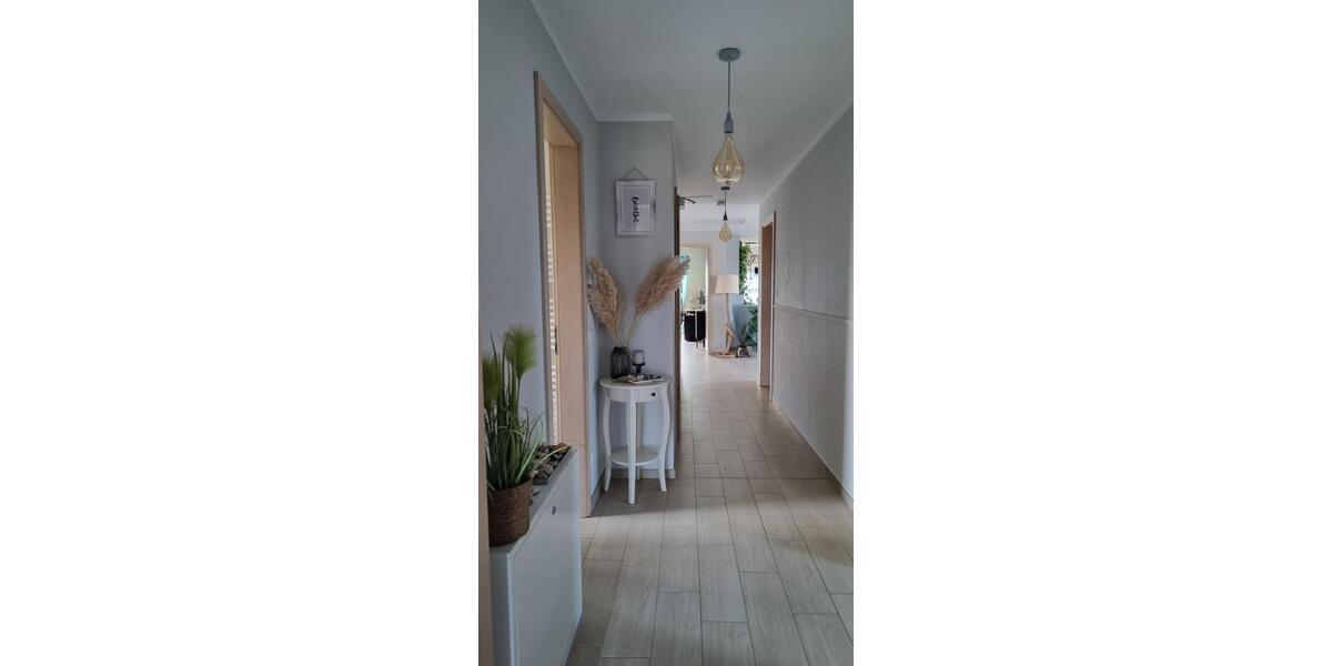 Dachgeschoßwohnung Wismar Altstadt - 5 Zimmer, 144 m&sup2;, 1.550&euro; | Angebot:25813650