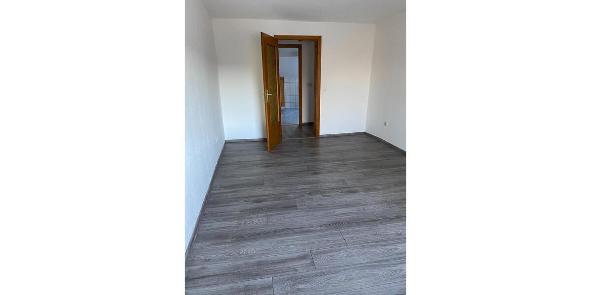 Dachgeschoßwohnung Lüdenscheid - 4 Zimmer, 420&euro; | Angebot:23693160