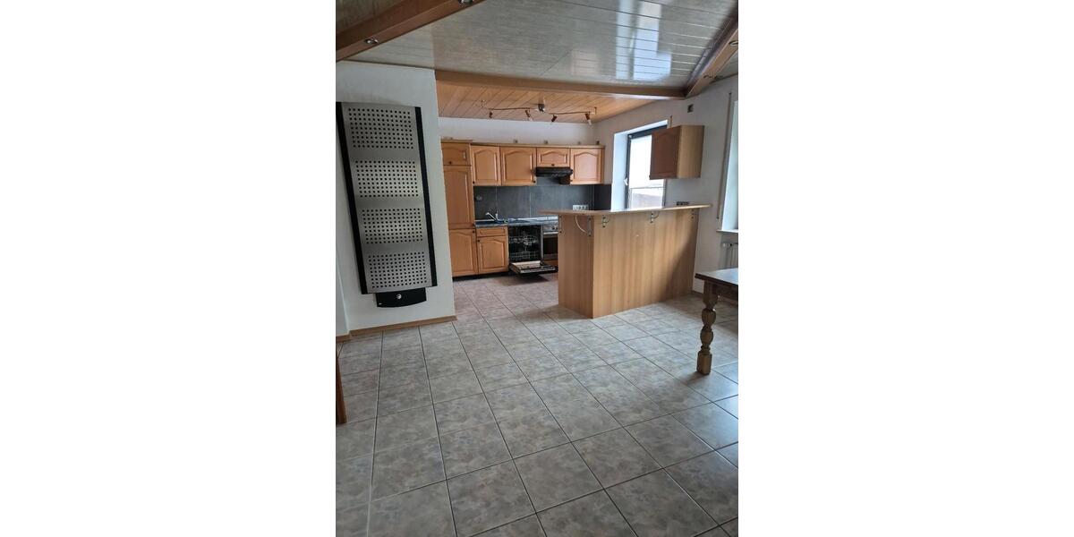 Mehrfamilienhaus, Wohnhaus Deggendorf - 3 Zimmer, 80 m&sup2;, 1.050&euro; | Angebot:24815191