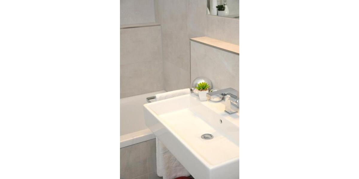 Etagenwohnung Regensburg Das Dörnberg - 3 Zimmer, 75 m&sup2;, 2.200&euro; | Angebot:19063438