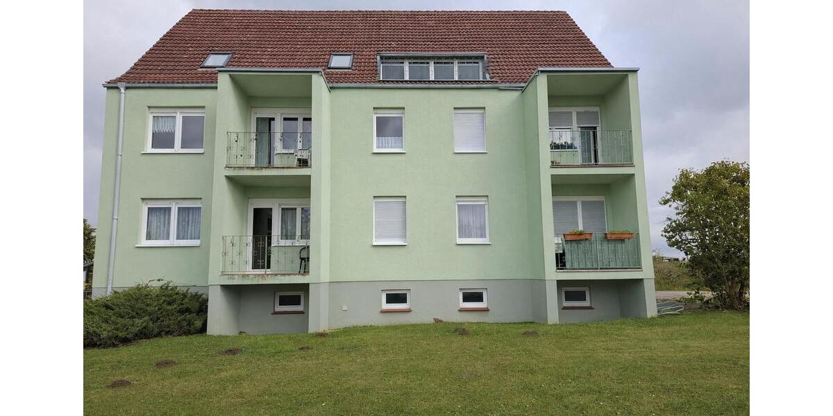 Dachgeschoßwohnung Rosenow - 1 Zimmer, 45 m&sup2;, 250&euro; | Angebot:26272861