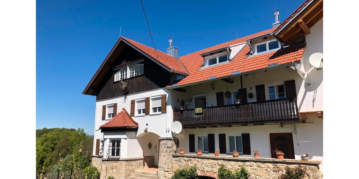 Dachgeschoßwohnung Deggendorf - 3.5 Zimmer, 95 m&sup2;, 815&euro; | Angebot:26381488