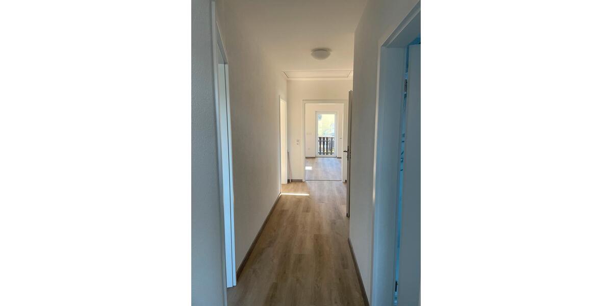 Dachgeschoßwohnung Rennertshofen - 4 Zimmer, 90 m&sup2;, 1.150&euro; | Angebot:26651999