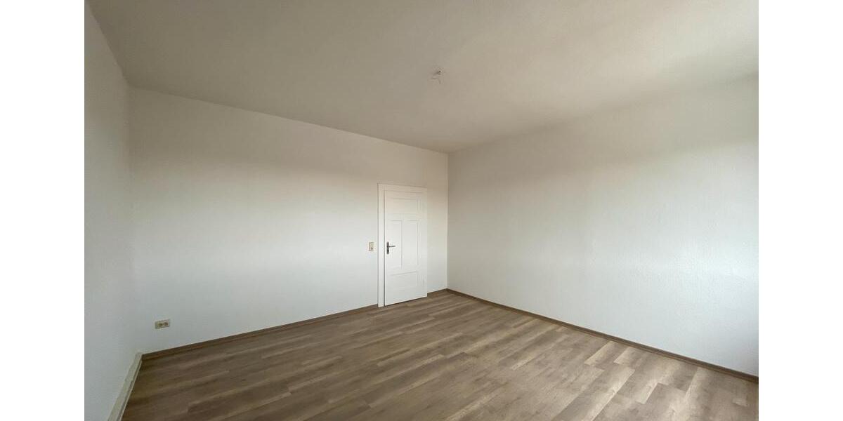 Etagenwohnung Naumburg (Saale) - 3 Zimmer, 73 m&sup2;, 510&euro; | Angebot:24523505