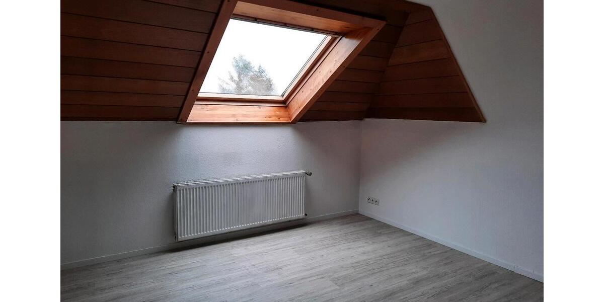 Dachgeschoßwohnung Osann-Monzel Monzel - 3 Zimmer, 75 m&sup2;, 850&euro; | Angebot:25614287