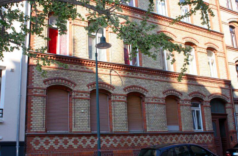Gemütliche 1 12 Zimmerwohnung in Wiesbaden