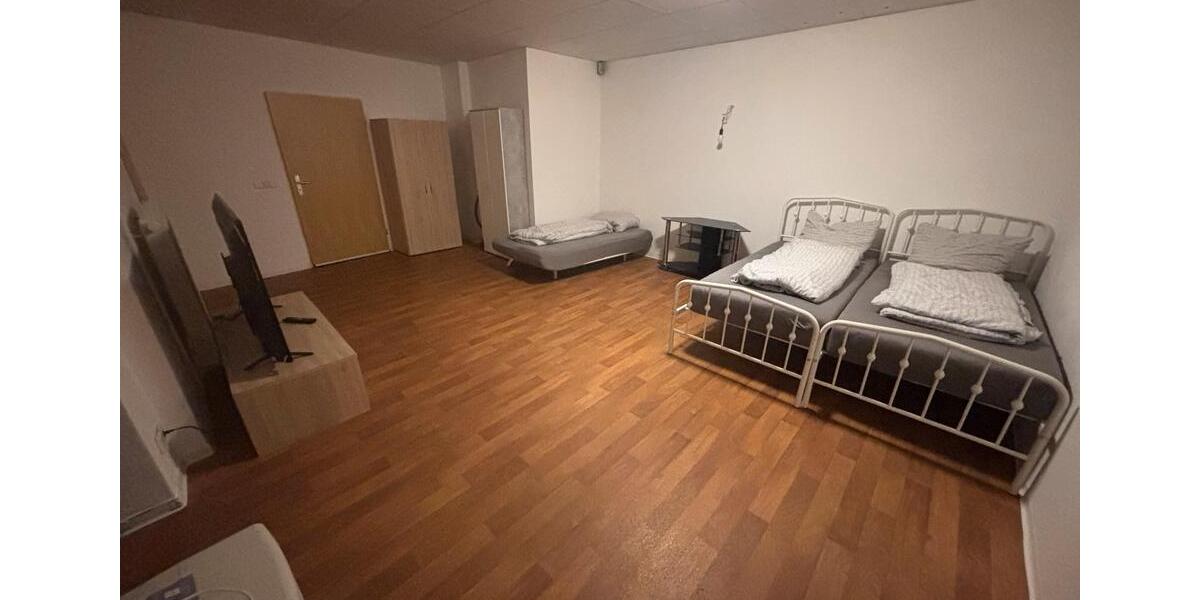 Wohnen auf Zeit Döbeln - 3 Zimmer, 80 m&sup2;, 70&euro; | Angebot:24867223