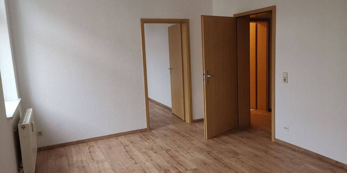 Etagenwohnung Plauen Westend - 1 Zimmer, 50 m&sup2;, 275&euro; | Angebot:26257269