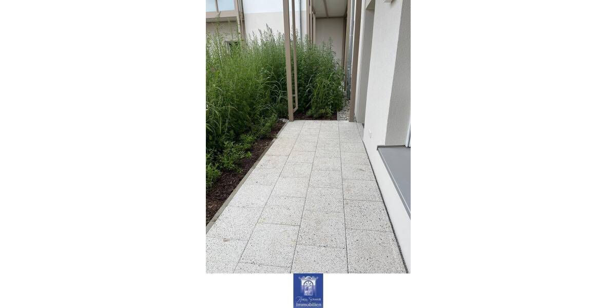 Etagenwohnung Arnsdorf - 2 Zimmer, 72 m&sup2;, 730&euro; | Angebot:25709062