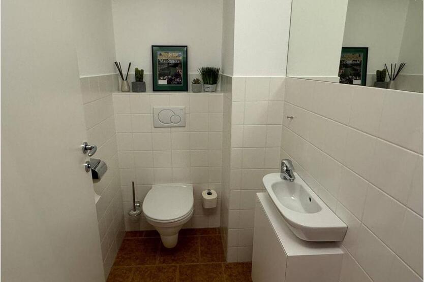 Kürzlich modernisierte Wohnung zur Miete verfügbar zimmer