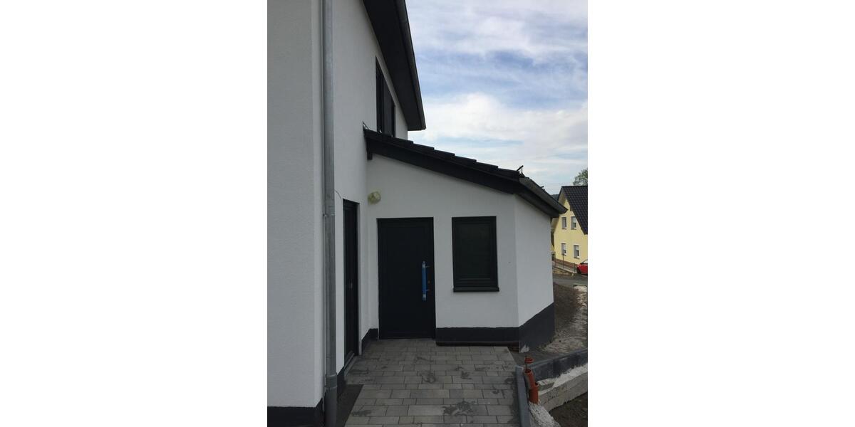 Doppelhaushälfte Gerolstein - 4 Zimmer, 112 m&sup2;, 1.250&euro; | Angebot:25909051