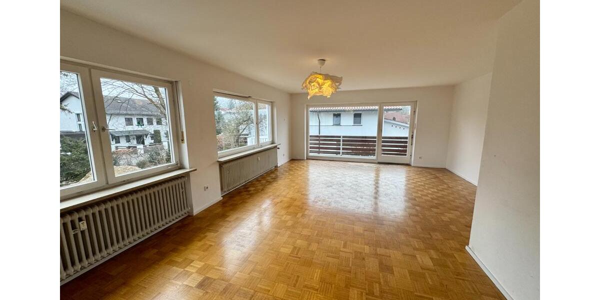 Dachgeschoßwohnung Weßling - 3 Zimmer, 123 m&sup2;, 1.970&euro; | Angebot:24629871