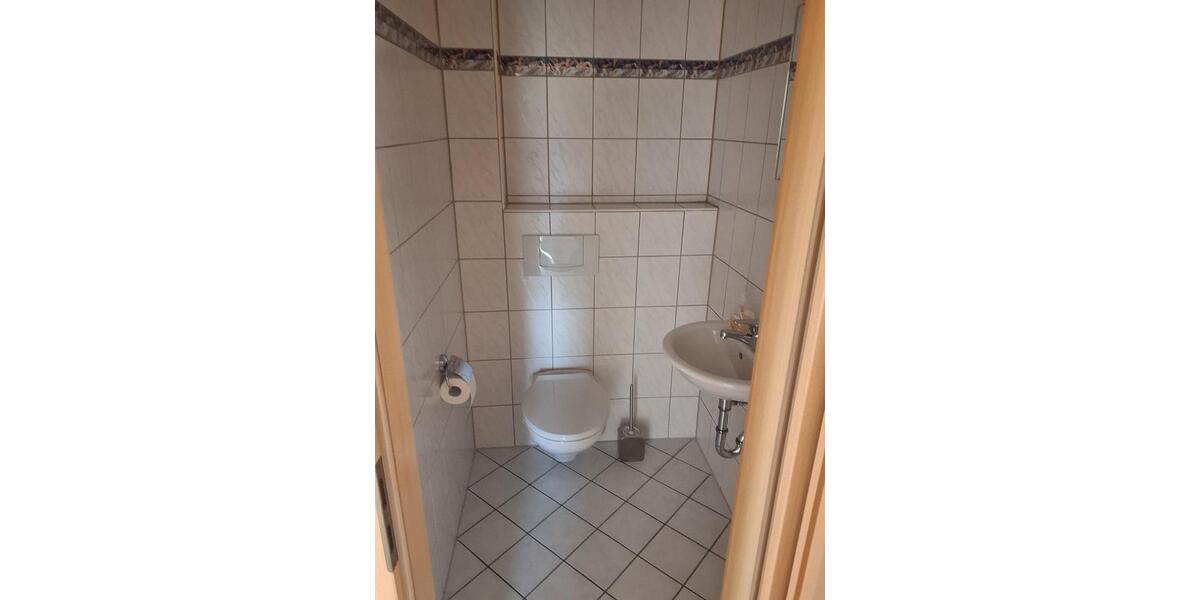 Etagenwohnung Bendorf - 3 Zimmer, 84 m&sup2;, 850&euro; | Angebot:26034323