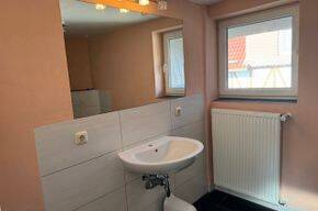 Einfamilienhaus Eschwege Oberhone - 6 Zimmer, 167 m&sup2;, 2.200&euro; | Angebot:25683323