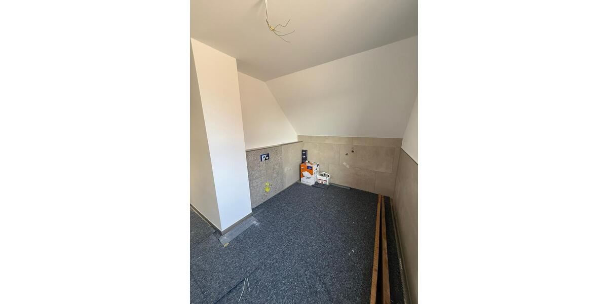 Dachgeschoßwohnung Borken - 3 Zimmer, 88 m&sup2;, 1.100&euro; | Angebot:25612756