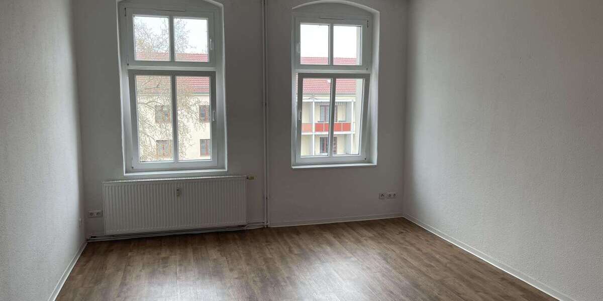 1 Zimmer-Wohnung mit Balkon und Küche *perfekt für Pendler, Azubis & Studenten* 1 zimmer