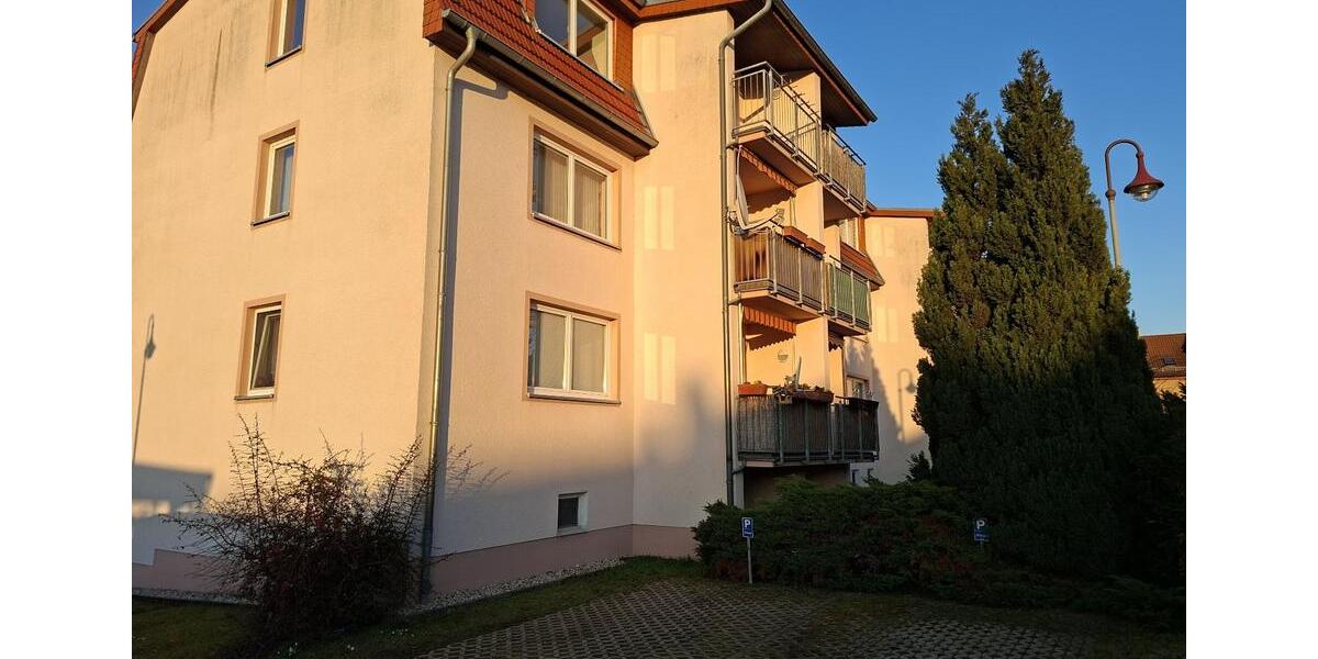 Hochparterre Groitzsch - 2 Zimmer, 52 m&sup2;, 440&euro; | Angebot:25961634