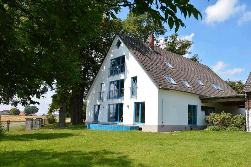 Etagenwohnung Enger - 2 Zimmer, 125 m&sup2;, 950&euro; | Angebot:26262993