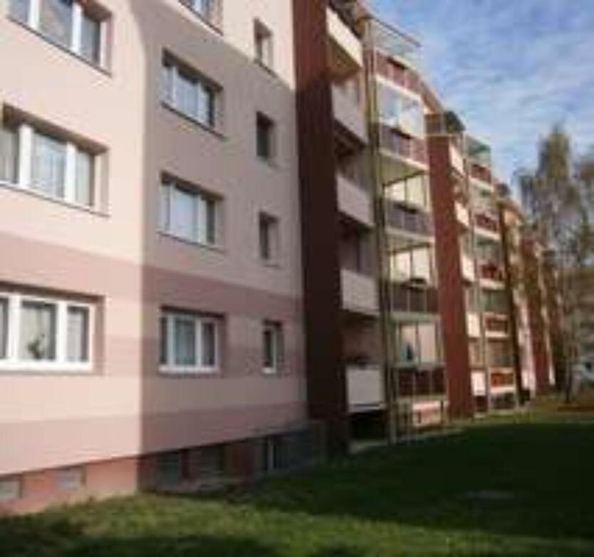 Alle Räume sind mit modernem CV-Belag in Laminatoptik ausgestattet. 3 zimmer