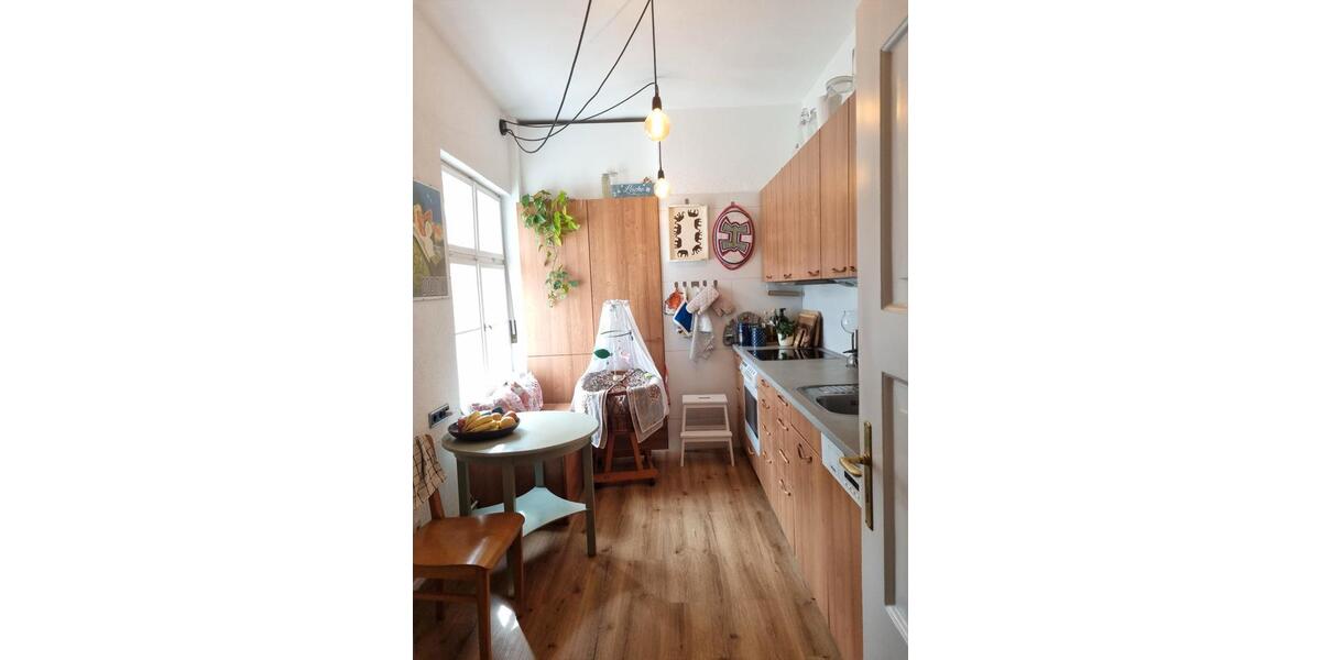 Etagenwohnung München Schwabing-Freimann - 4 Zimmer, 130 m&sup2;, 3.100&euro; | Angebot:25823288