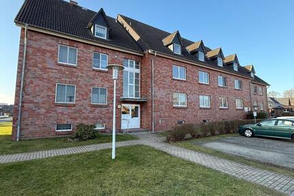 Schöne 1-Raum-Dachgeschoßwohnung mit Stellplatz zu vermieten
